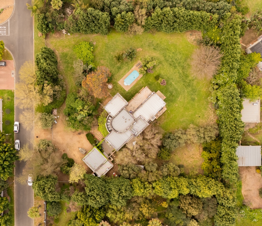 6 Bedroom Property for Sale in Vierlanden Western Cape